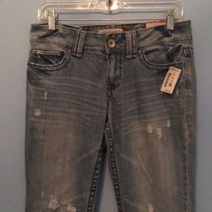 Chelsea bootcut jean light blue distressed